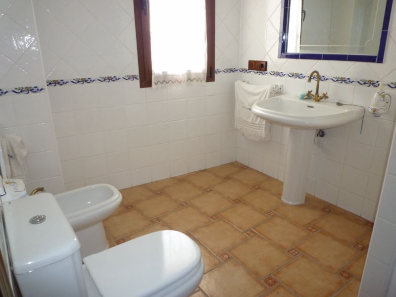 Piso_en_San_Miguel,_Flat_in_San_Miguel,_étage_dans_San_Miguel,_Шрифт_EusthaliaSansStamped